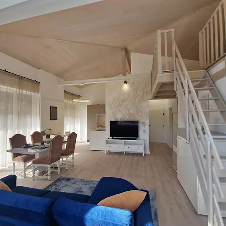 Kenzian- Loft Apartamento *
